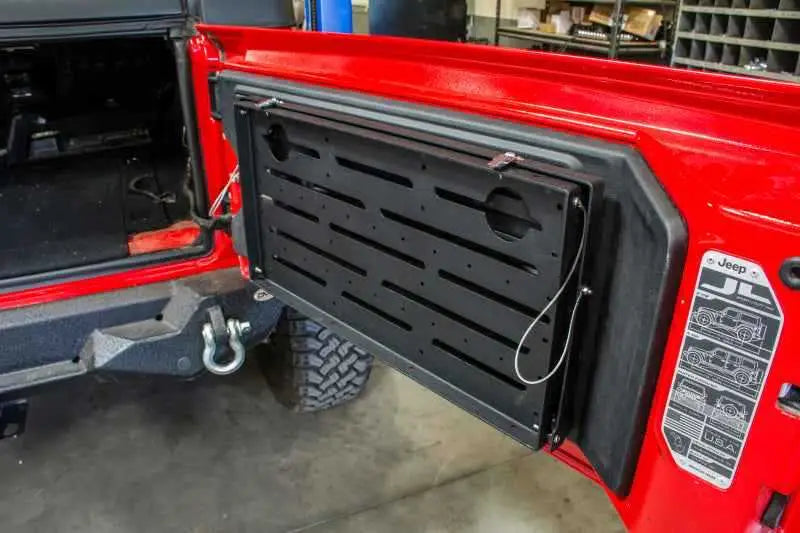 DV8 Offroad TTJL-01