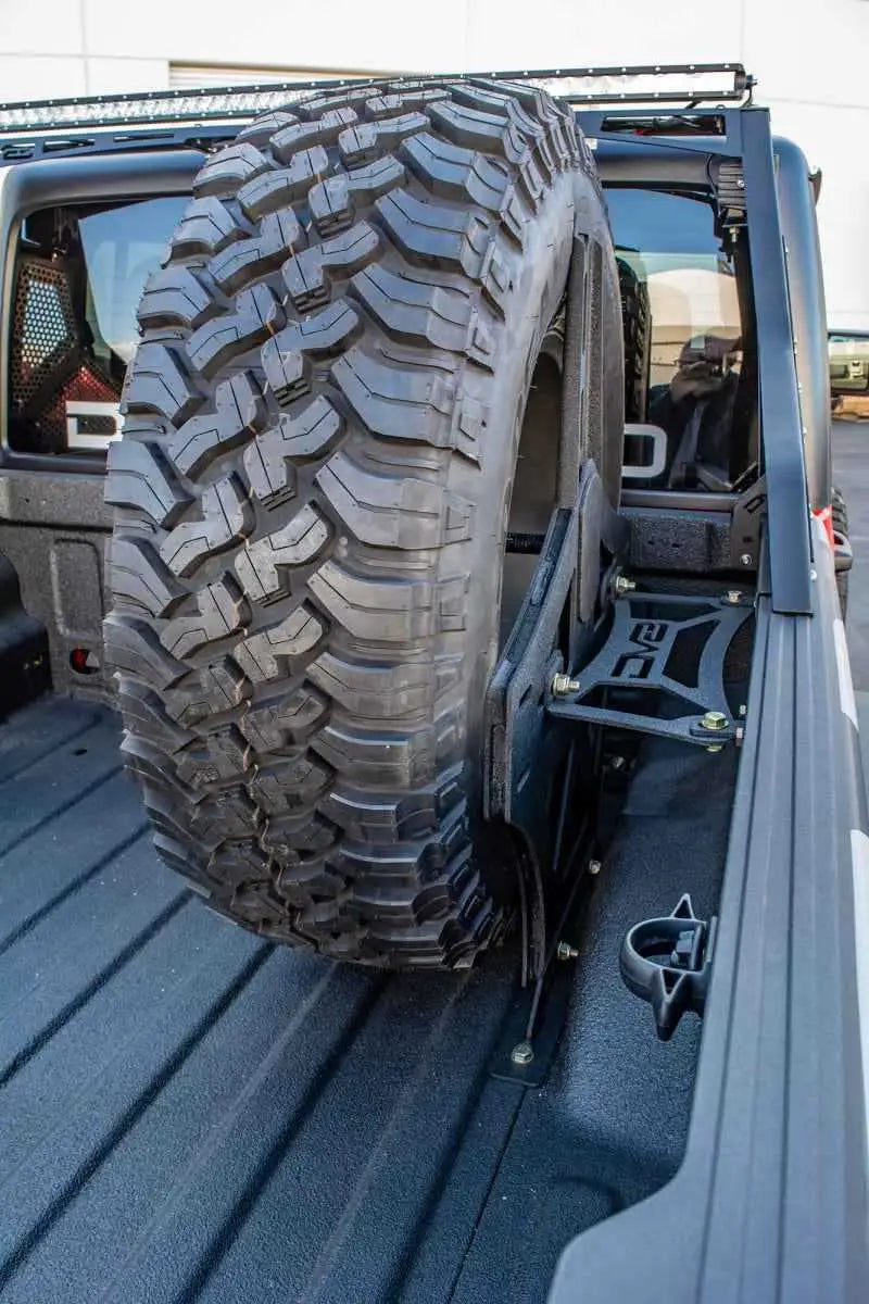 DV8 Offroad TCGL-02