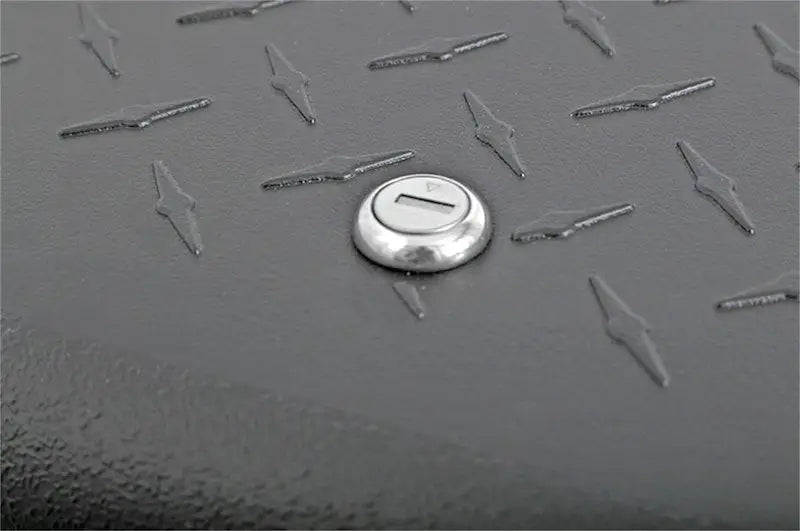 Dee Zee DZ6170P tool box silver lock with keyhole on diamond plate