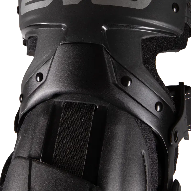 EVS Axis Sport Knee Brace Pair - Black/Grey, Small (AXISS-BK/GY-SP) - EVS