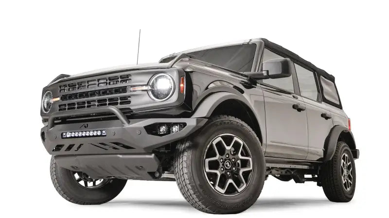 2021-2022 Ford Bronco with M6651-1 Fab Fours Veng Acc Insert, enhancing front-end design with sleek, durable construction for a bold, stylish look.