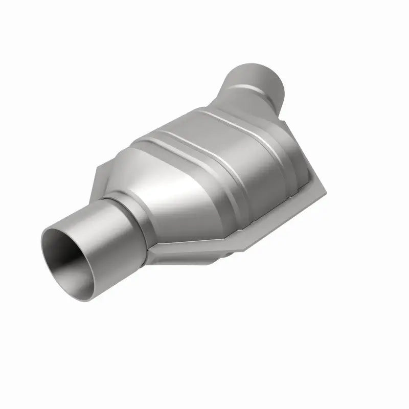 MagnaFlow Conv Univ 2.5 Angled Inlet - Truck & Automotive