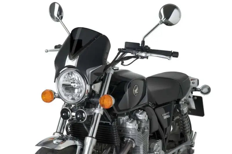 Black Honda motorcycle with Puig 7593F Windscreen Retrovision in black dark smoke style