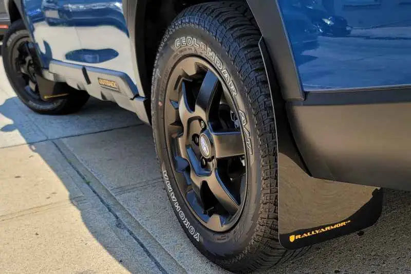 Rally Armor MF76-UR-BLK/BL