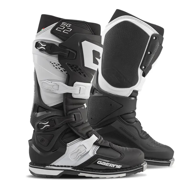 Sg22 Boots Black/White Sz 11 - GAERNE