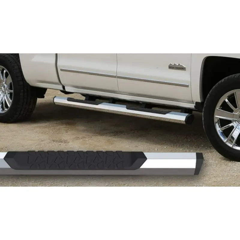 2018 Silverado 3500 HD with Maxway Octa Series step bar