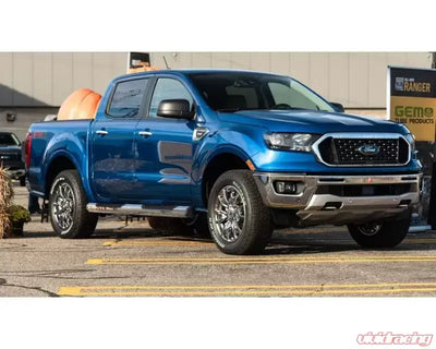 2019 Ford Ranger with Maxway Octa Series step bar in blue