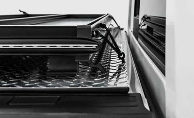 Access LOMAX Tri-Fold Cover 2022+ Nissan Frontier - 5ft Bed 