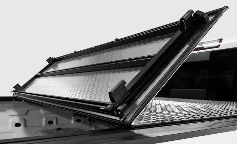 Access LOMAX Tri-Fold Cover 2022+ Nissan Frontier - 5ft Bed 