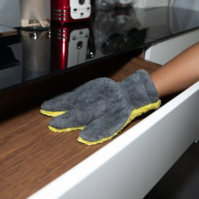 Chemical Guys The Stranger Helpful Handy Mitt - MIC510