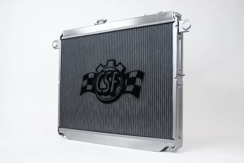 Silver aluminum radiator for Toyota Land Cruiser and Lexus LX470 heavy duty upgrade