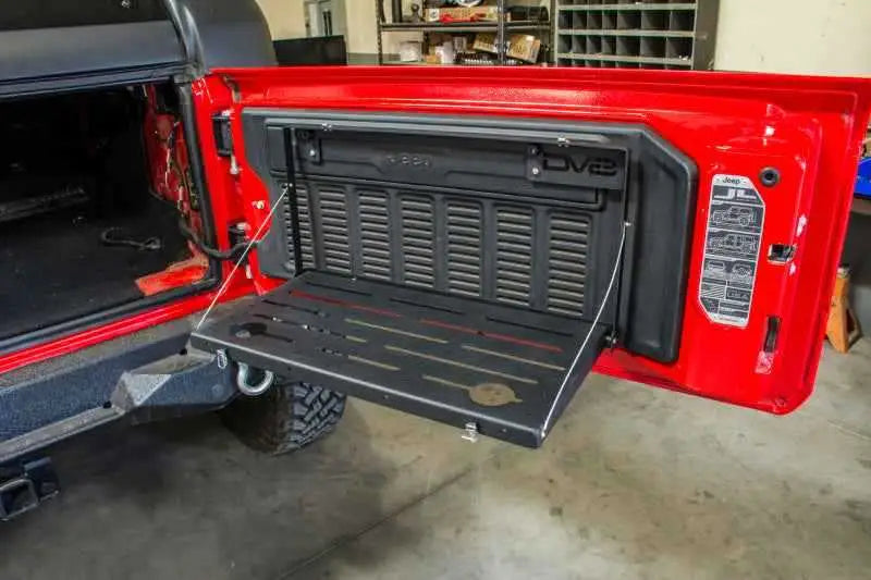 DV8 Offroad TTJL-01