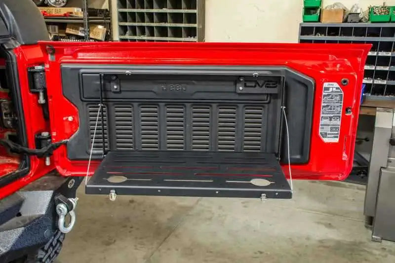 DV8 Offroad TTJL-01