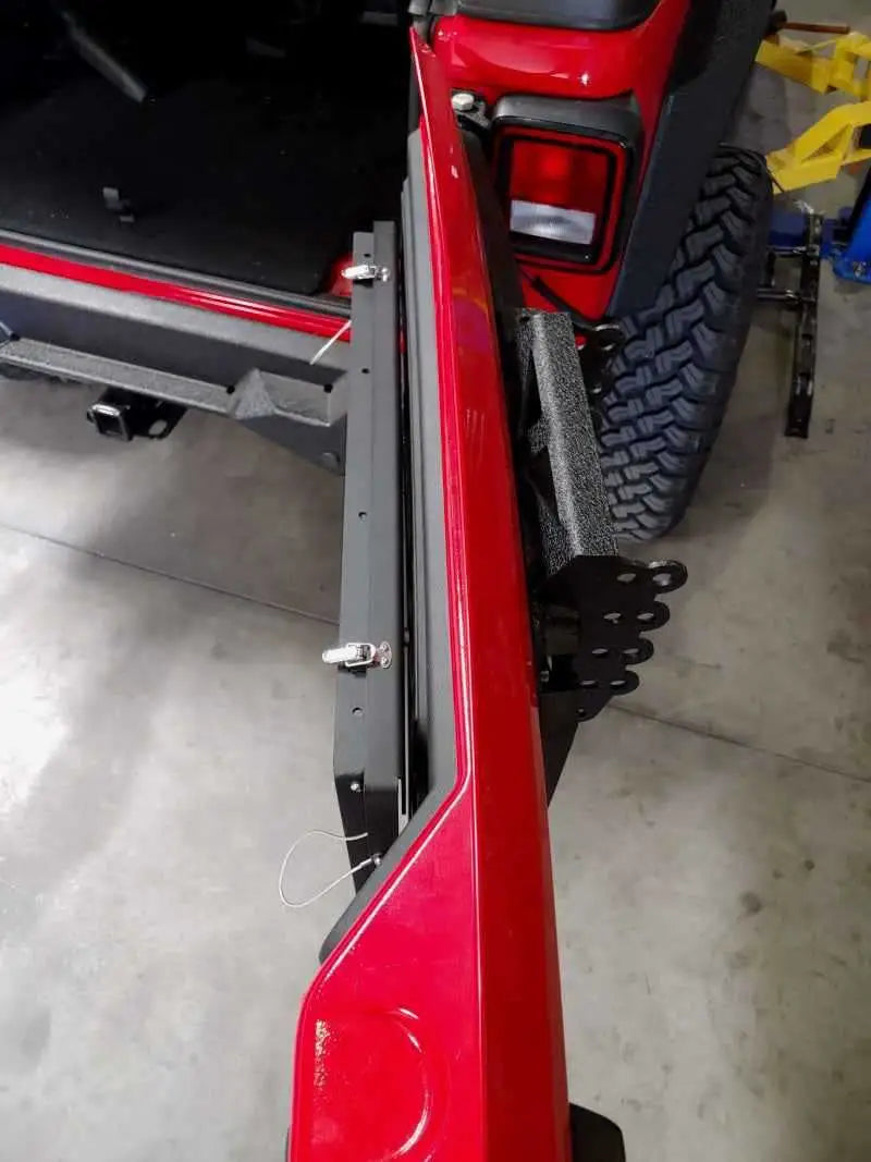 DV8 Offroad TTJL-01