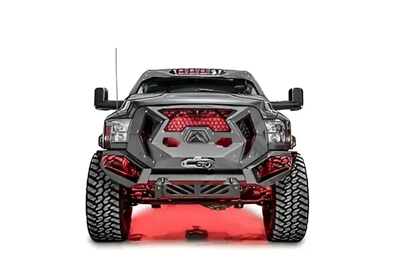 Front view of Dodge HD with rugged GR2900-1 Fab Fours Grumper, featuring integrated grille and aggressive, durable design, perfect for off-road adventures.