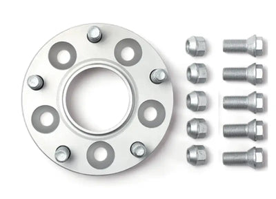 Silver wheel adaptor with lug nuts for H&R Trak+ 30mm DRA wheel