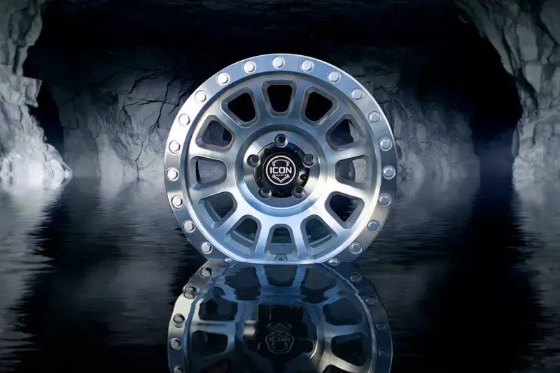 ICON Hulse 17 X 8.5 6 X 5.5 0mm Offset 4.75in BS Silver Machined - RV and Auto Parts