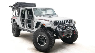 JL18-B4752-B Fab Fours Jl/Jt Stubby With Pre-Runner Guard - Bumper