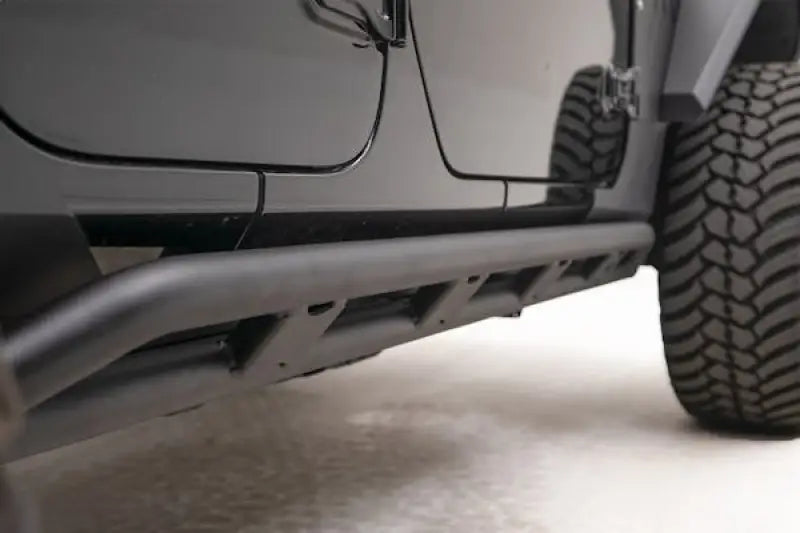 JL18-G1750-1 Fab Fours Jl Tube Slider - Rocker Panel Guard