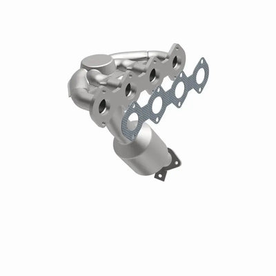 Silver MagnaFlow Conv catalytic converter for Mercedes C230 03-05 with exhaust manifold