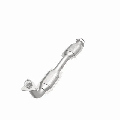 Magnaflow Conv DF 07-08 Toyota Tundra 5.7L P/S - Truck & Automotive