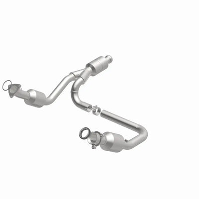 MagnaFlow Conv Direct Fit 14-16 GMC Sierra 1500 V6 4.3L - Truck & Automotive