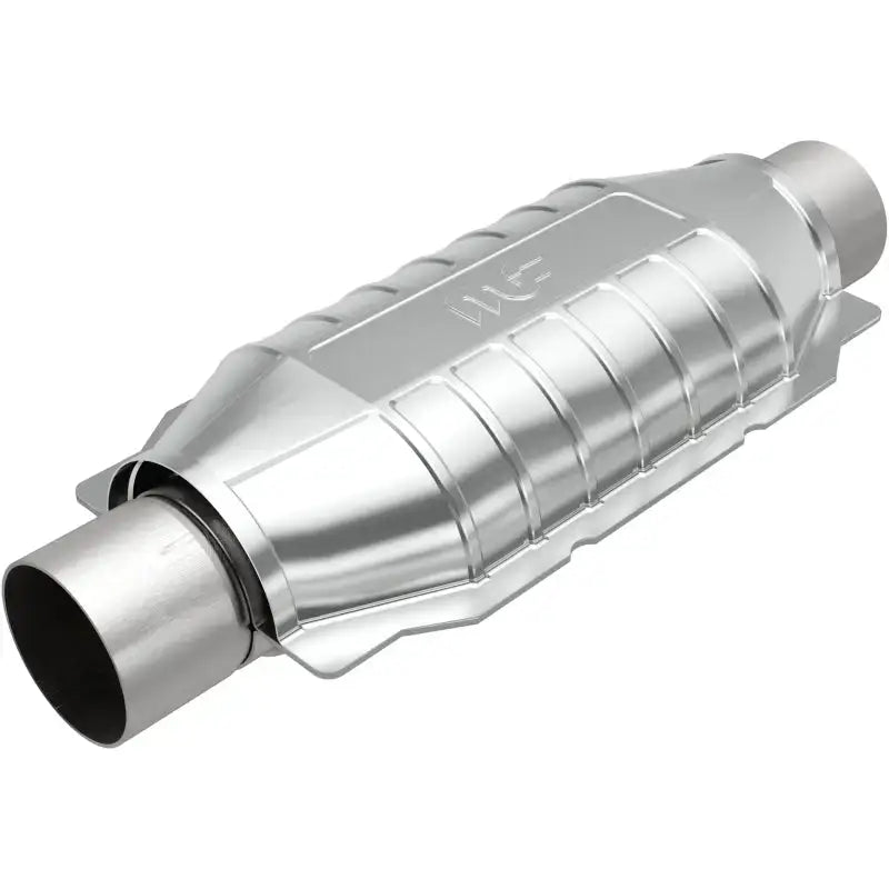 MagnaFlow Conv Univ 2.5in Inlet/Outlet Center/Center Oval 12in Body L x 6.5in W 16in Overall - Truck & Automotive