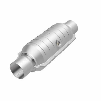 MagnaFlow Conv Univ 2.5in Inlet/Outlet Center/Center Round 11in Body L x 5.125in W x 15in Overall L 