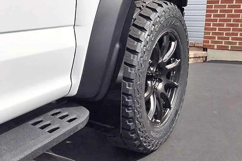 Rally Armor MF53-UR-BLK/WH