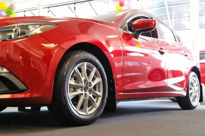 Rally Armor MF31-UR-BLK/WH