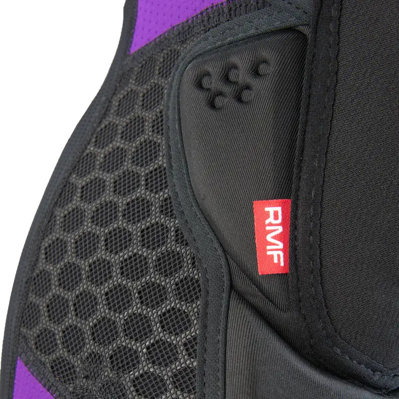 Close-up of the SLAY96K-L/X Slayco96 Knee Pad showcasing its RMF tag and hexagonal breathable mesh design for enhanced mobility and protection.
