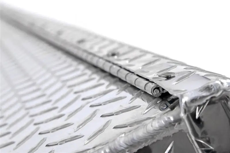 Tool Box Crossover Low Profile; Single Lid; Diamond Tread; Silver; Aluminum; 69-3/4 Inch Length x 20 Width 12.2 Height;