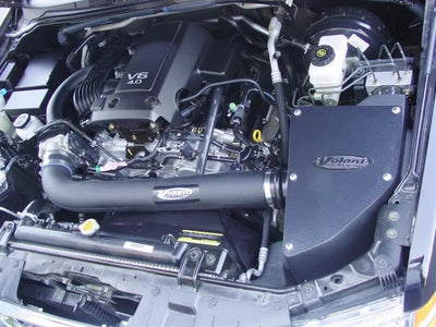 Volant 05-07 Nissan Xterra 4.0L V6 Pro5 Closed Box Air Intake System - Truck & Automotive
